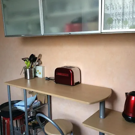 花园边小屋 *